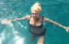 Беременная Яна Рудковская показала себя в купальнике