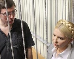 Оппозиция не признает решение ЦИК о недопущении на выборы Тимошенко и Луценко
