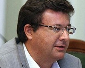 Следующим шагом Януковича будет разрешение судить Тимошенко по фотографии - "бютовец"