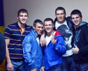 5 украинских боксеров определят качество своих медалей: все комплекты 10 августа