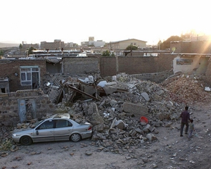 Кількість загиблих від землетрусу в Ірані вже складає понад 300 осіб