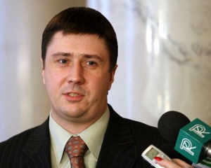 Кириленко рассказал, как Янукович "кровью и железом" пробивал путь "языковому" закону