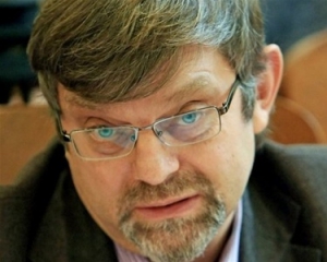 "Ни коммунисты, ни партия Януковича не ведут страну в будущее"