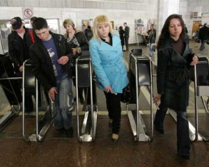 Студентам киевского политеха изменили график учений, чтобы разгрузить метро