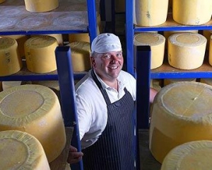 Россия хочет запретить украинским сыроварам делать &quot;российский&quot; сыр