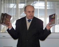 "Українська молодь наслідуватиме традиції предків - волелюбність і демократизм" - експерт