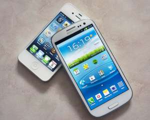 Samsung зобов&#039;язали виплатити Apple мільярд доларів