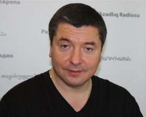 Политолог: Тимошенко - единственная, кто не продвигает родственников в Раду