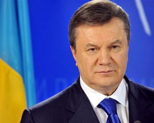 Янукович предупредил школьников, что от их трудолюбия будет зависеть судьба Украины