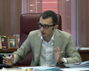 Економічному росту влада має завдячувати Комуністичній партії Китаю - Пишний