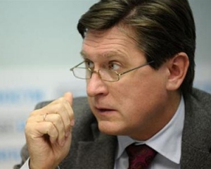 Піскун заграє з електоратом, декларуючи свою незгоду із політикою Партії регіонів - політолог