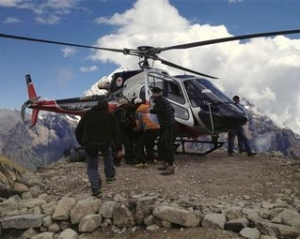 Под лавиной в Гималаях погибли девять человек