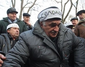 На Киевщине около ста чернобыльцев объявили голодовку