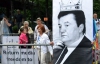Українці Нью-Йорка зустріли Януковича: Диктатор повинен сидіти у в'язниці