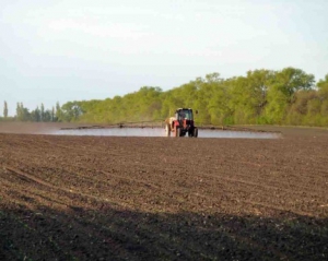 Розпродаж української землі почнеться без прийняття необхідного для цього закону - ЗМІ