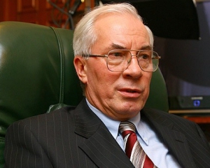 "Языковой" закон не отменят - Азаров