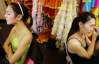 Малайзійським чоловікам заборонили вдягати жіночий одяг