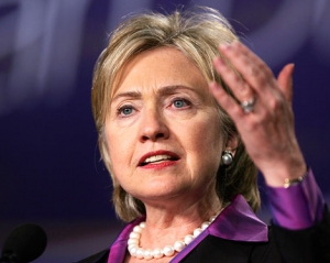 Хиллари Клинтон взяла на себя ответственность за гибель американского посла в Ливии