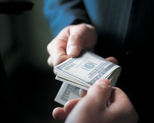 Кримським міліціонерам дали 5 років в&#039;язниці за вимагання грошей у наркоманів