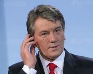 Ющенко натякнув, що в Януковича сутужно з координацією руху