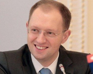 Оппозиция договорилась делить не портфели, а обязательства - Яценюк