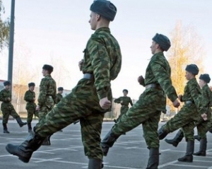 В Николаеве погиб солдат, выпав из окна 3-го этажа