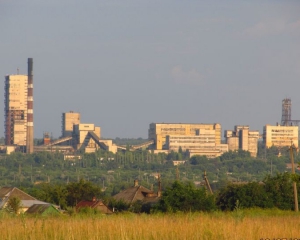 На Луганщині другий день горить шахта: постраждалих немає