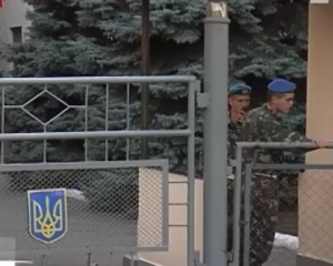 У Миколаєві призовник вистрибнув із вікна казарми й помер