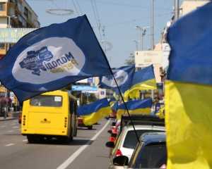 "Молоді регіони" у складі 4 осіб влаштували політичний забіг із дивними рейтингами
