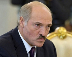 Олександр Лукашенко звинуватив чоловіків у появі гомосексуалізму