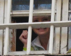Тимошенко будет голосовать в больнице с помощью переносной урны - источник