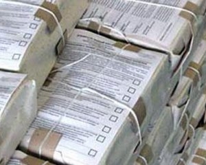 На Сумщине избиратели не могут проголосовать из-за испорченных бюллетеней
