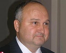 Біля штабу Партії регіонів помітили екс-голову СБУ