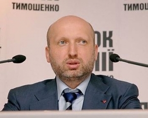Турчинов заявляє, що ЦВК порушує закон
