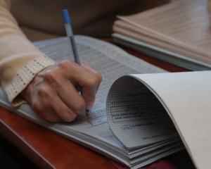 На Черкащині кандидату Губському "домалювали" майже 500 голосів — комісія вирішила перерахувати бюлетені