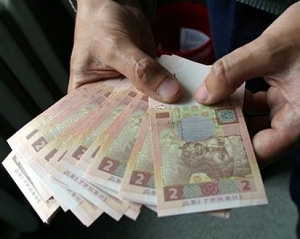 У Азарова заявили про &quot;покращення&quot; зарплат: найбільше розбагатіли бюджетники