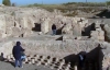 Армянские археологи раскопали древнюю баню и биржу 