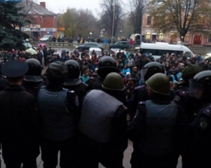 За событиями в Первомайске возбудили два дела - Фаринник