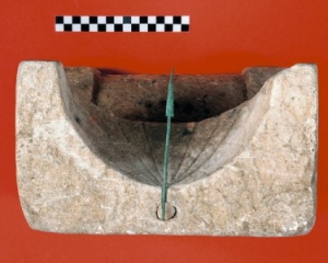 На півночі Греції знайшли давній сонячний годинник