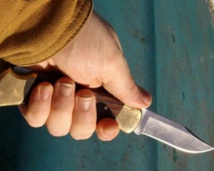 Киевлянин заступился за женщину в маршрутке и получил 3 удара ножом