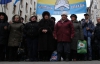 До Януковича приїхали мітингувати виборці і кандидати зі спірних округів