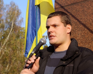 Андрій Іллєнко переміг на 215 окрузі завдяки соцмережі Фейсбук