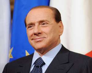 В секс приключениях Берлускони участвовали 33 проститутки