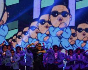 MTV раздал награды - лучшим клипом назвали &quot;Gangnam Style&quot;