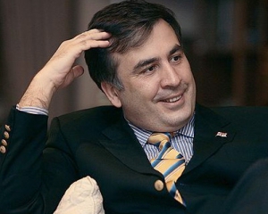 В Грузии собирают подписи за отставку Саакашвили