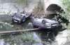 В Крыму две машины слетели с моста, есть пострадавшие
