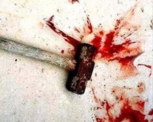 Житель Кривого Рога забил насмерть соседа слесарным молотком