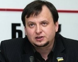 Яценюк должен подать в отставку из-за архипровальной кампании - &quot;бютовец&quot;