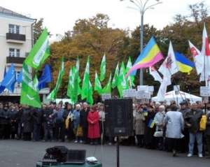 ПР потратила на избирательную кампанию 218 миллионов, "Батькивщина" - вдвое меньше