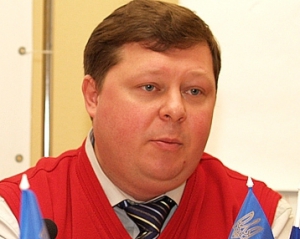 КПУ не буде об'єднуватися з ПР, але іноді позиції можуть співпадати - комуніст